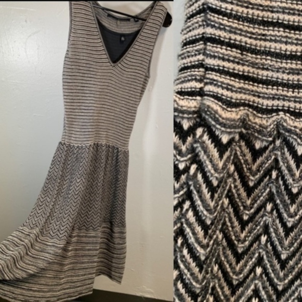 Anthropologie knit dress sweater kneeling black tan knitted and knotted wool